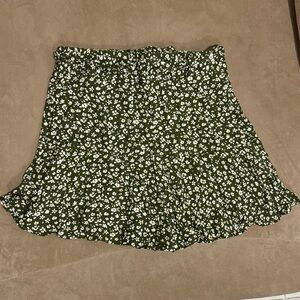 Zara Green Floral Mini Skort